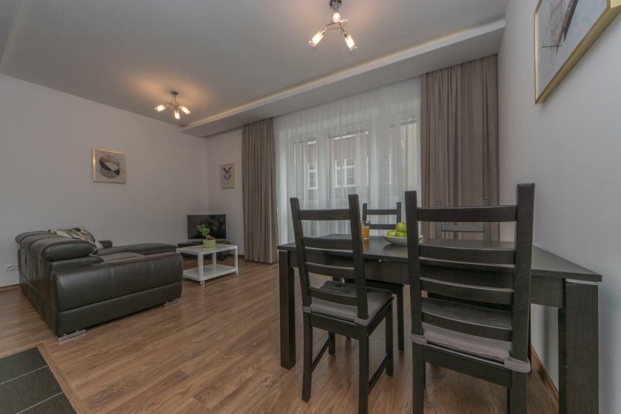 Apartamenty Szeroka - Old Town Holidays Home グダニスク エクステリア 写真